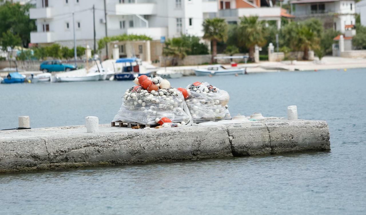 Apartman Paula 1 Lägenhet Vinišće Exteriör bild