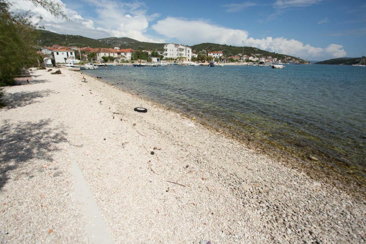 Apartman Paula 1 Lägenhet Vinišće Exteriör bild